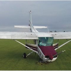 Short-field landing instruction led to nosewheel collapse