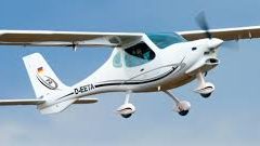 Flight Design F2e Makes First Public Flight