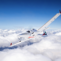 Emirates Flight Training academy adds DA42 to training fleet
