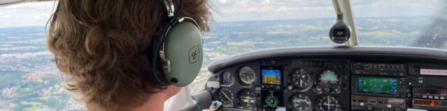 Air League powered, gliding & electric flying scholarships